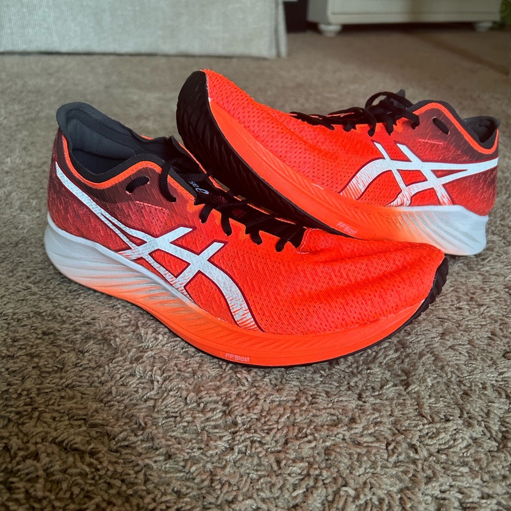 ASICS Magic Speed Men’s sz 12